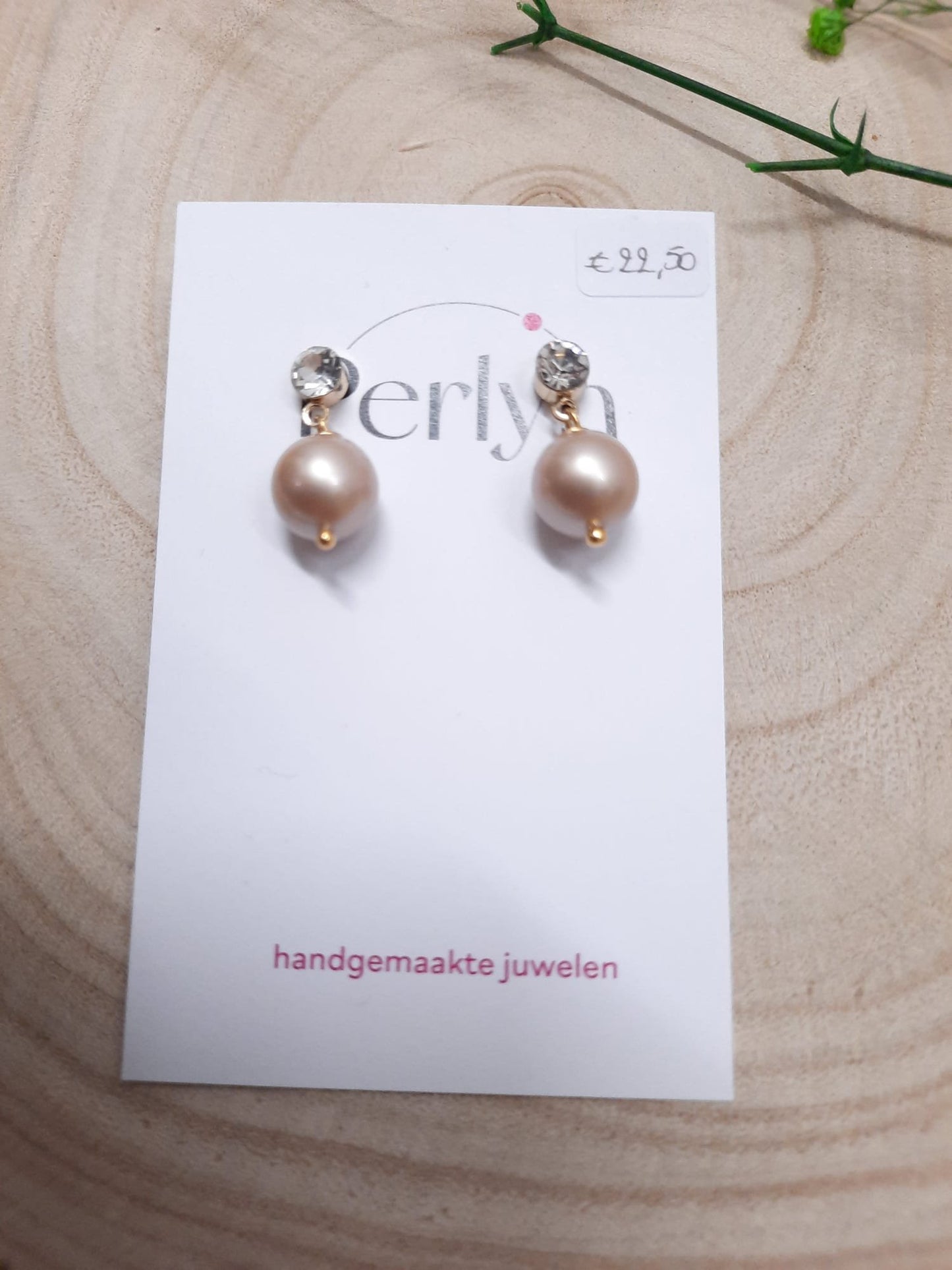 Oorbellen 'almond and gold'