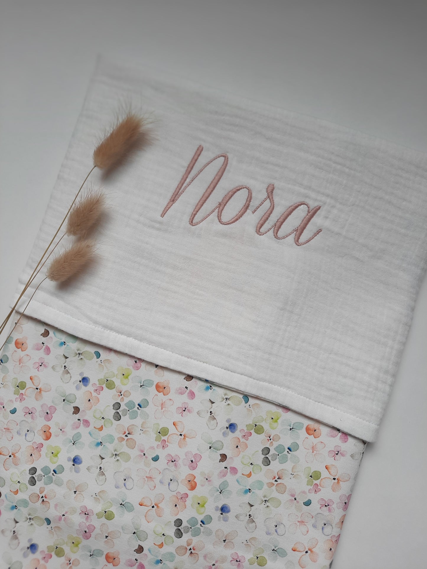 Babydeken met naam geborduurd | Nora
